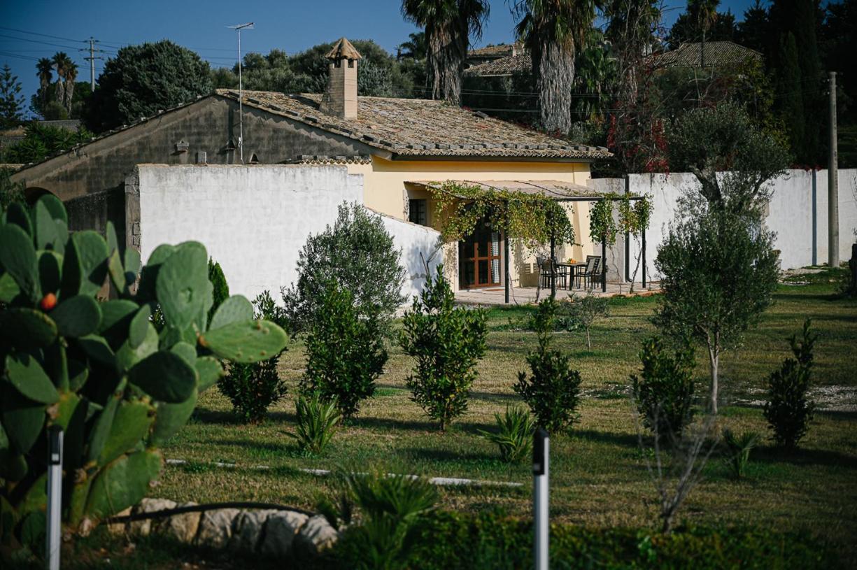 La Bouganville Avola Extérieur photo